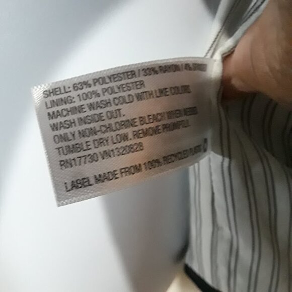 Black Women's Blazer ~A New Day~ Striped Inner Lining Faux Pockets Size 12 - Picture 3 of 6